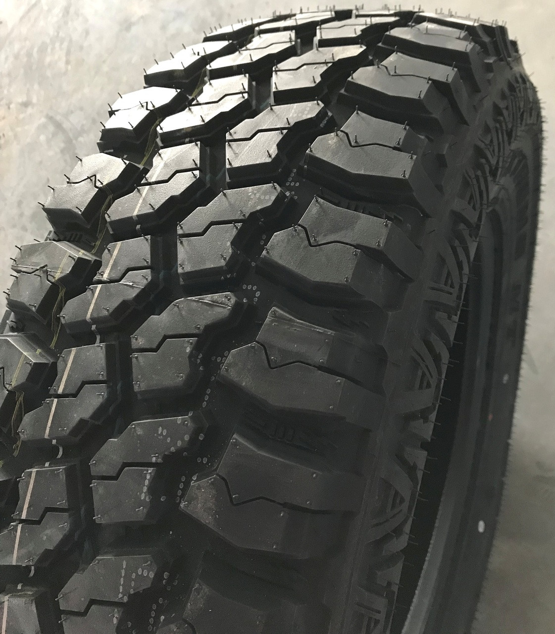 New Tire 285 70 17 Mud Claw Extreme MT 10 Ply LT285/70R17