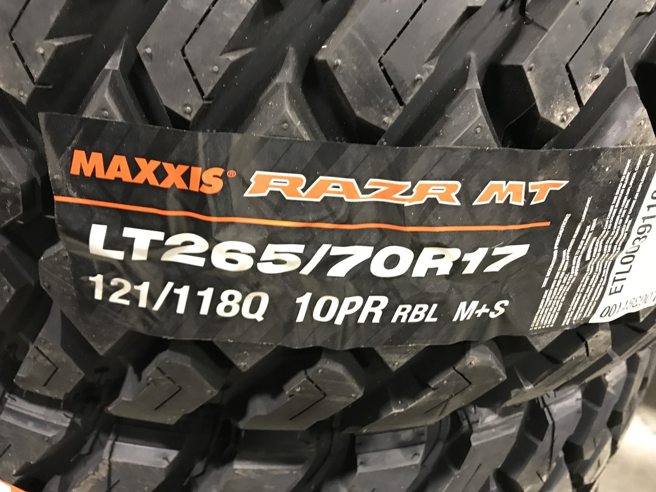 New Tire 265 70 17 Maxxis Razr MT Mud 10 Ply LT265/70R17 40,000 Mile Warranty