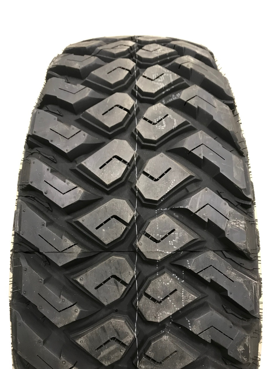 New Tire 245 75 16 Maxxis Razr MT Mud 10 Ply LT245/75R16 40,000 Mile