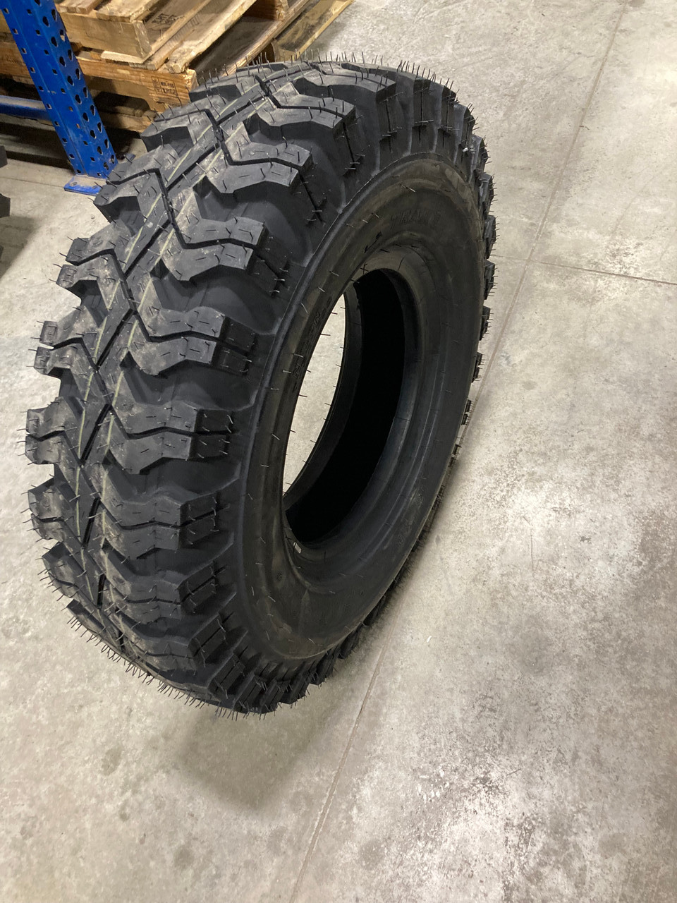 New Tire 9.00 16 Samson Traker Plus 12 ply Tubeless Mud Snow M+S