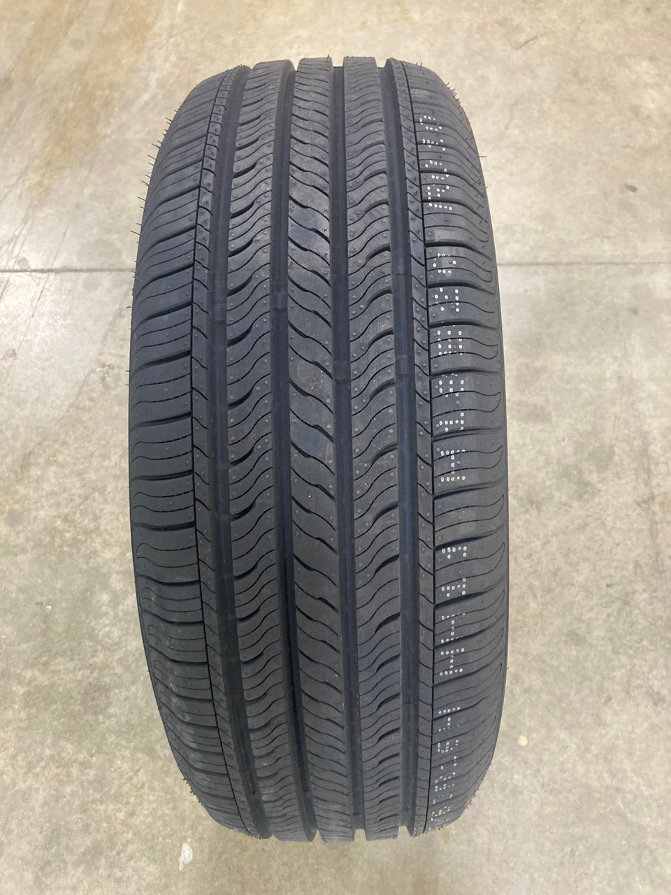 New Tire 225 55 17 Blackhawk Street-H HH11 All Season P225/55R17