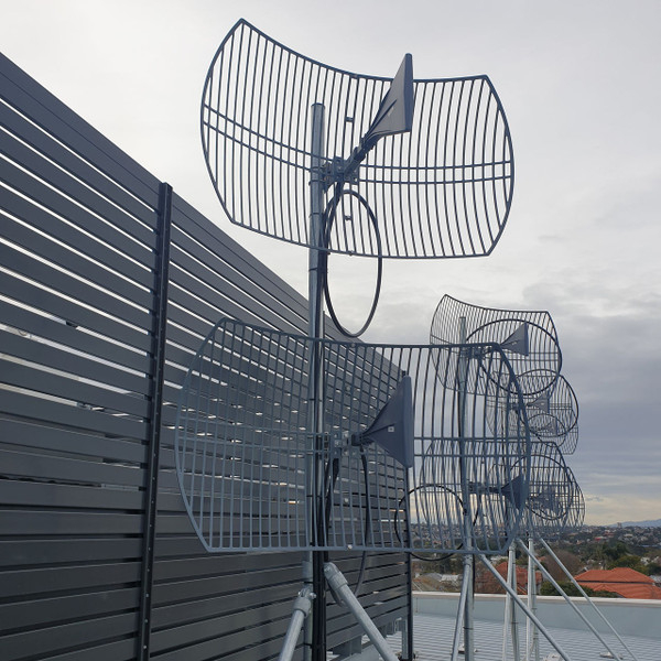 Powertec 4G-5G Ultraband Grid Antenna, 600 to 6500 MHz, N Female