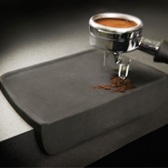 CAFELAT Coffee Tamping Mat Silicone Rubber CORNER BLACK