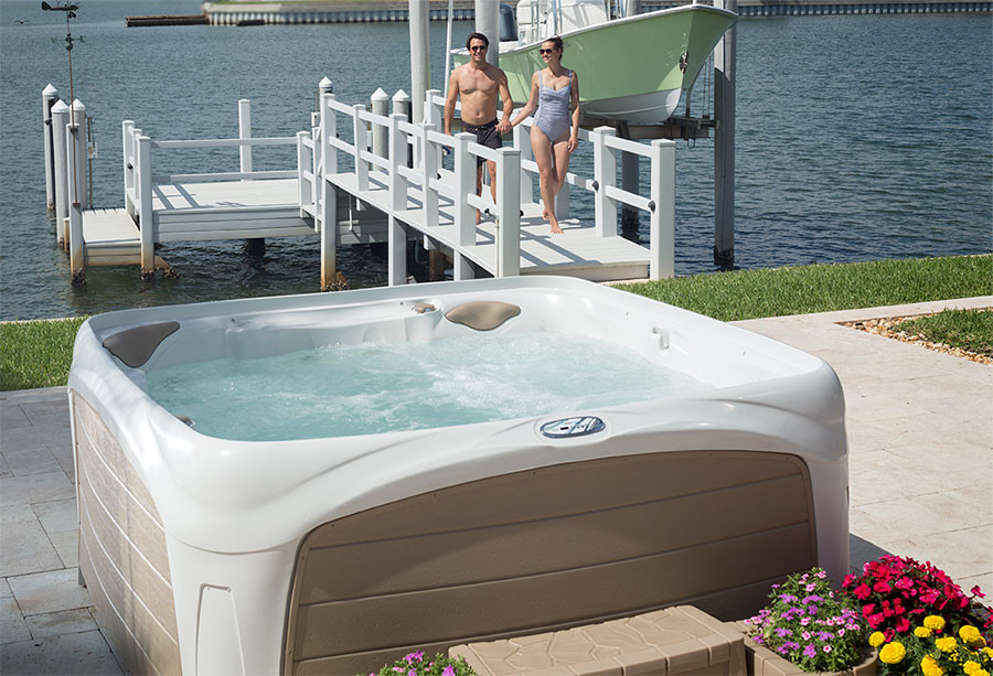 Crossover 730l Plug Play 5 6 Person Hot Tub