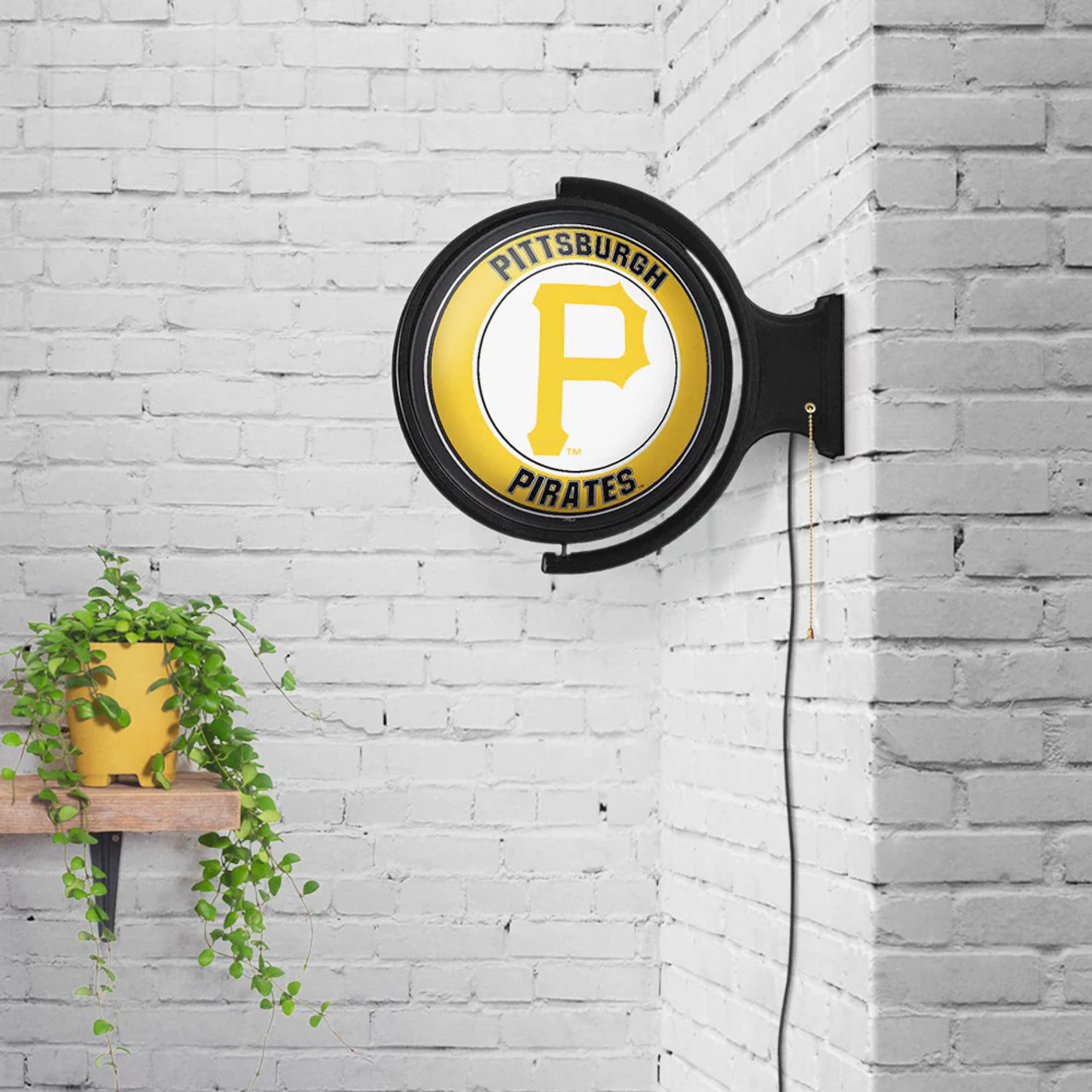 Pittsburgh Pirates: Original Round Rotating Lighted Wall Sign