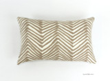 Pillow in Zig Zag in Taupe (14 X 22)