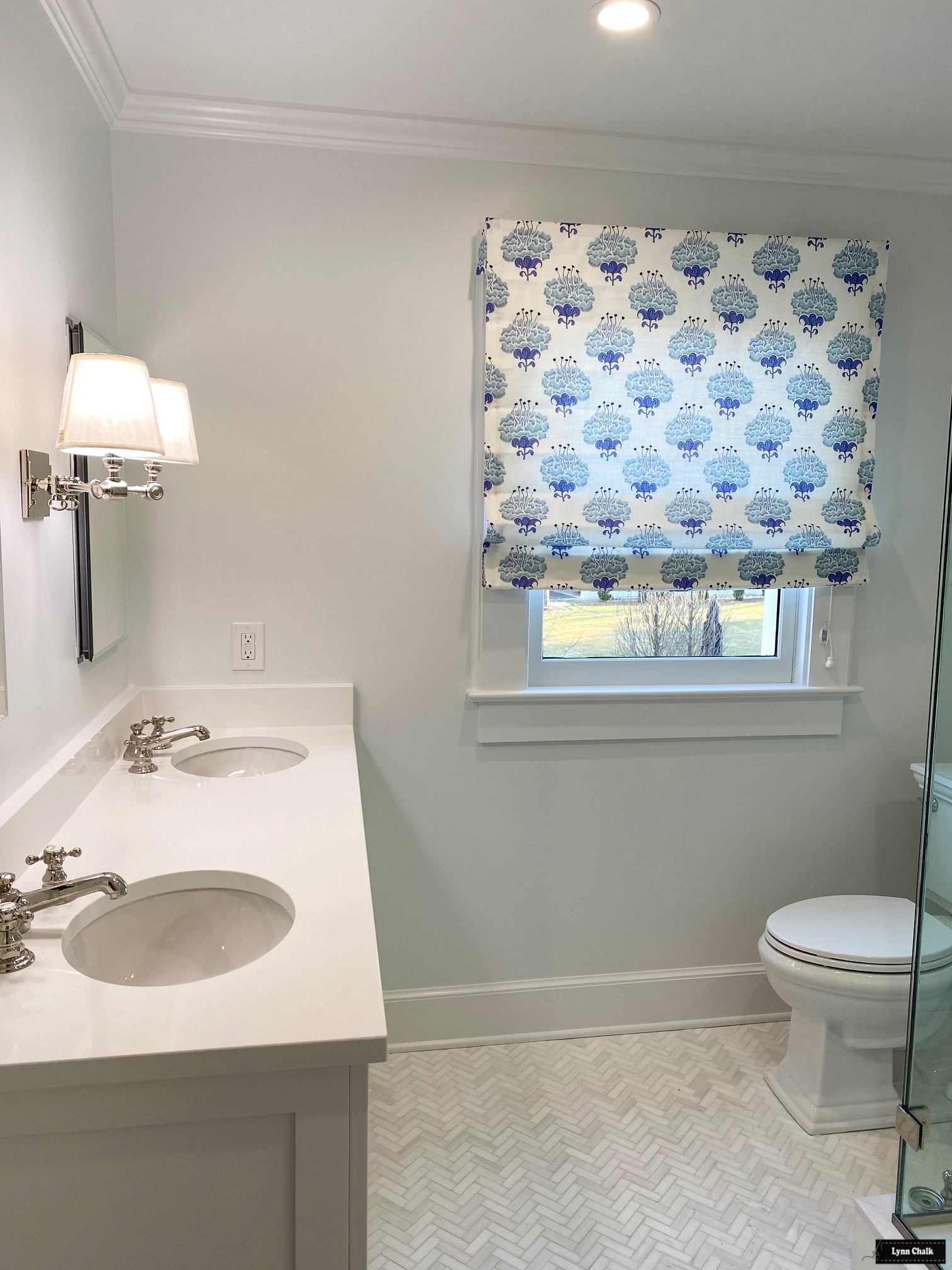 Katie Ridder Peony Roman Shade in Bathroom (shown in Blueberry