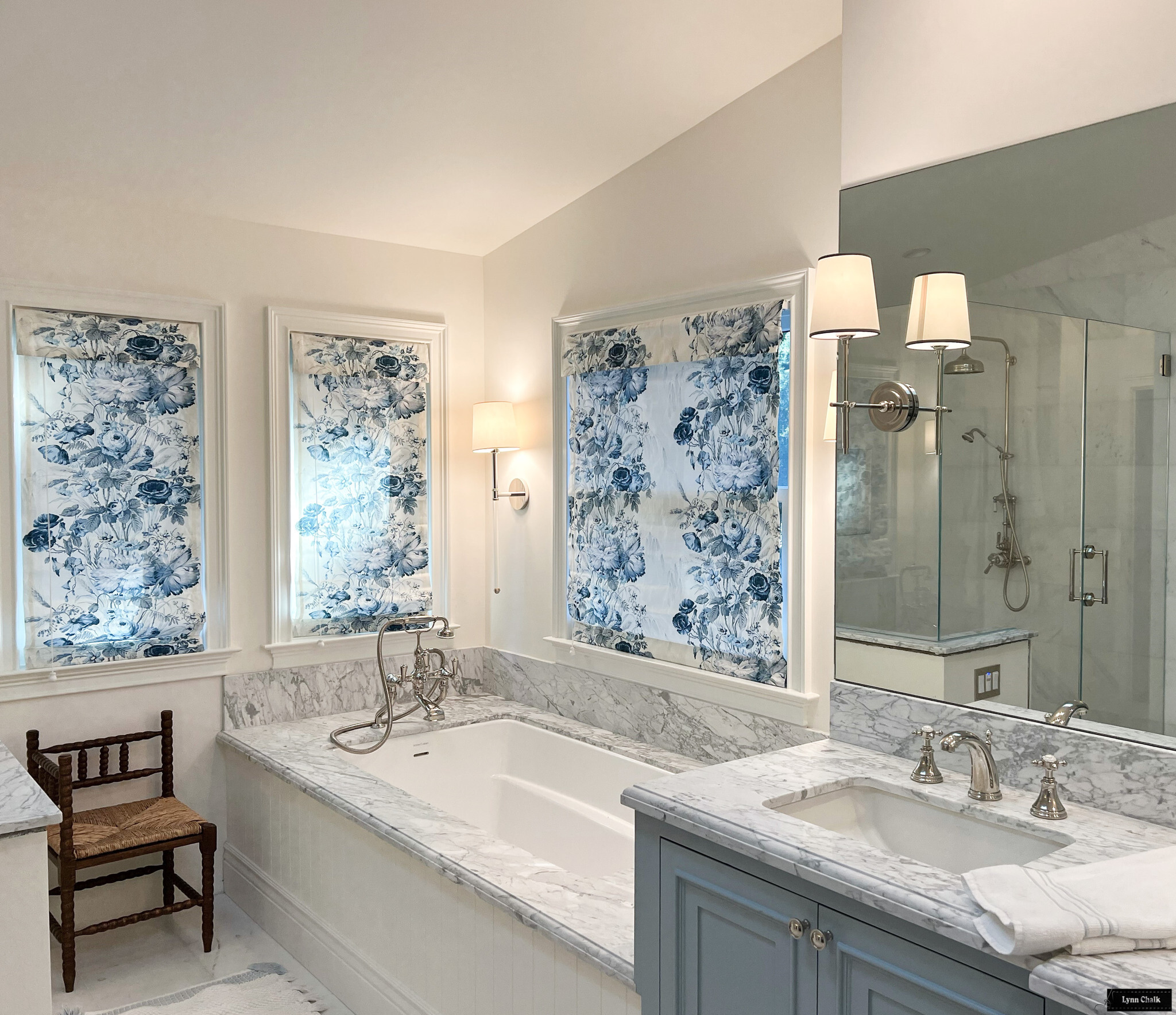 schumacher-boughton-house-in-porcelain-175790-top-down-bottom-up-roman-shades-44-and-21-inches-wide-with-self-valance-down-bathroom-lynn-chalk-we-64661.jpg schumacher-boughton-house-in-porcelain-175790-top-down-bottom-up-roman-shades-44-and-21-inches-wide-with-self-valance-down-bathroom-lynn-chalk-we-64661.jpg
