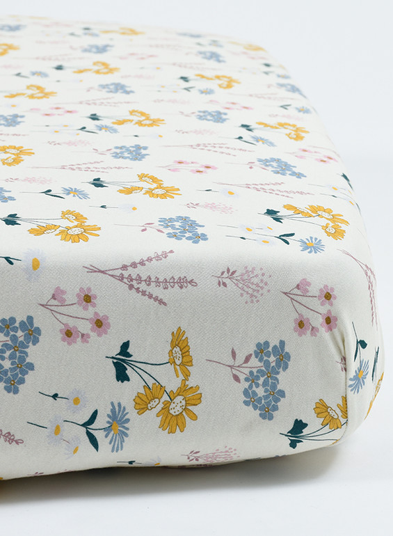 Cot bottom fitted sheet winter meadow