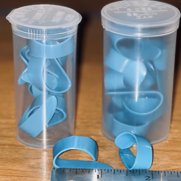 Small and large opaque pick containers