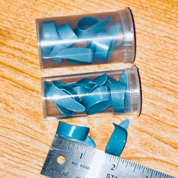 Small and large opaque pick containers
