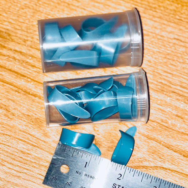 Small and large opaque pick containers