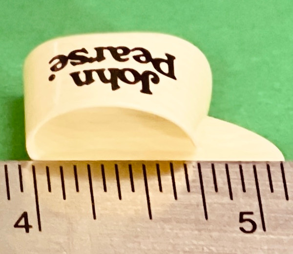 John Pearse® VINTAGE™ Ivoroid Thumbpicks (Sold individually)