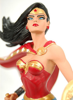Wonder Woman: The Art of War Wonder Woman by Jim Lee Statue Clayburn Moore