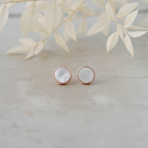 Alluring Studs-rose gold/mother of pearl