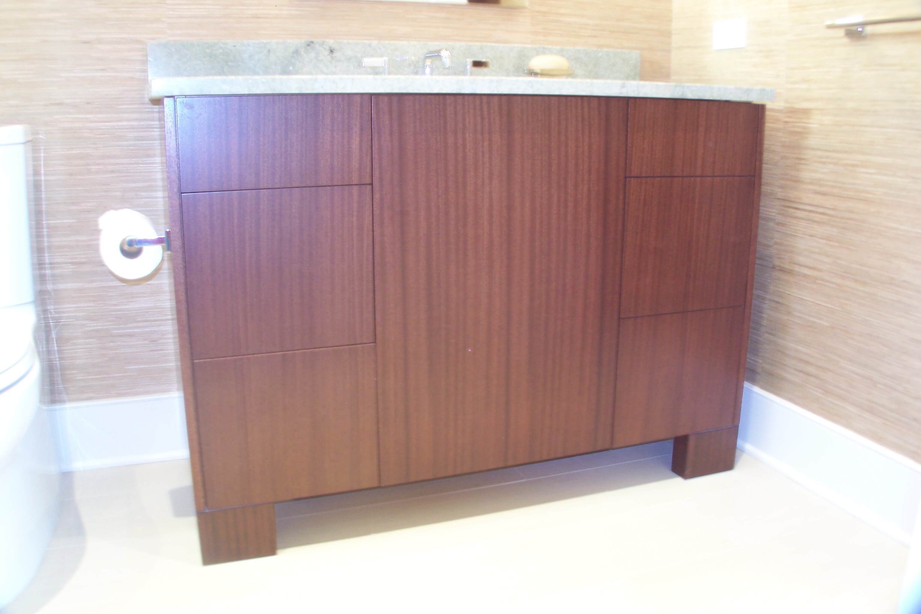 farmawld-sapele-vanity.jpg