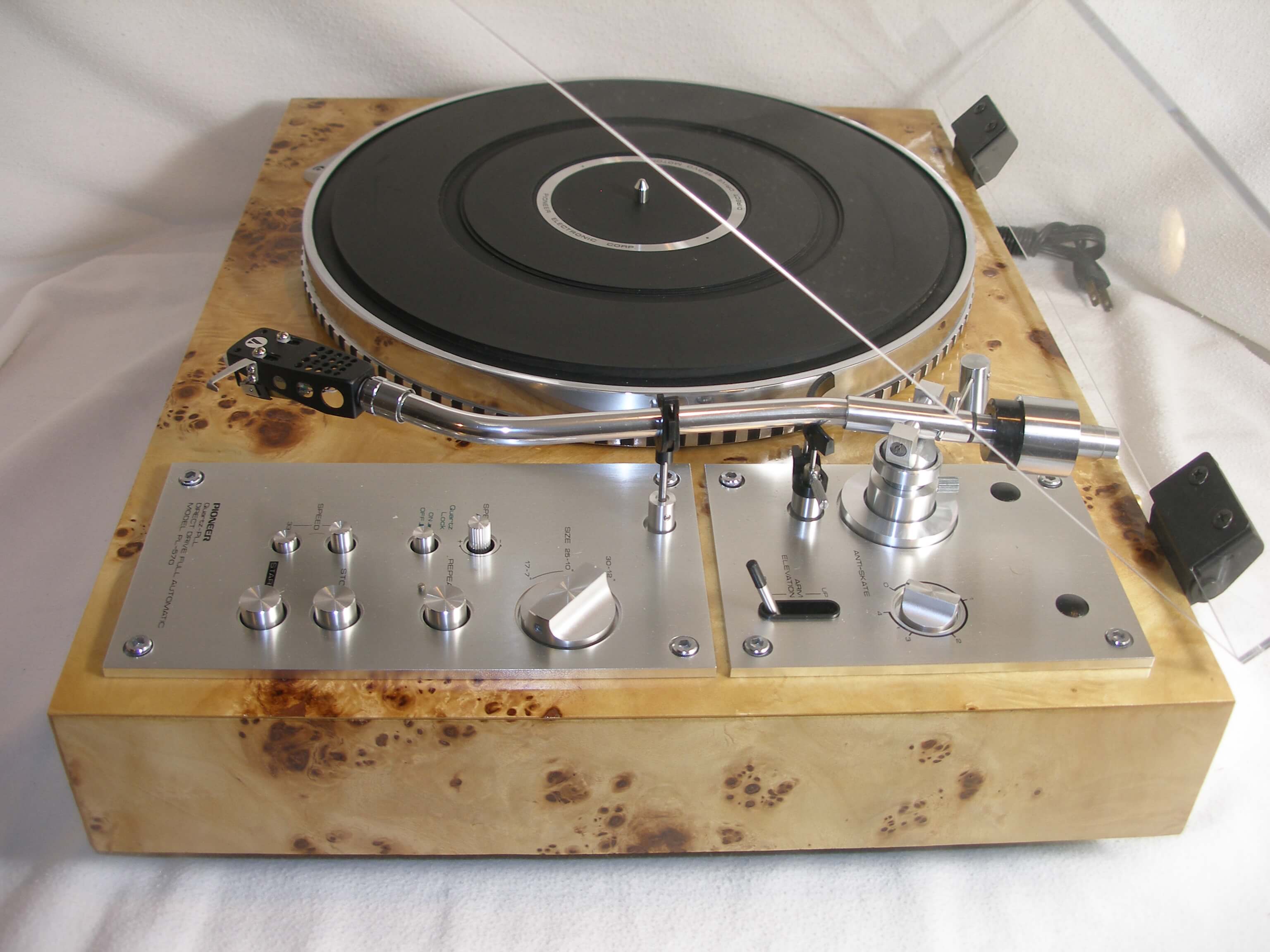 specialized-turntable-french-burl-2.jpg
