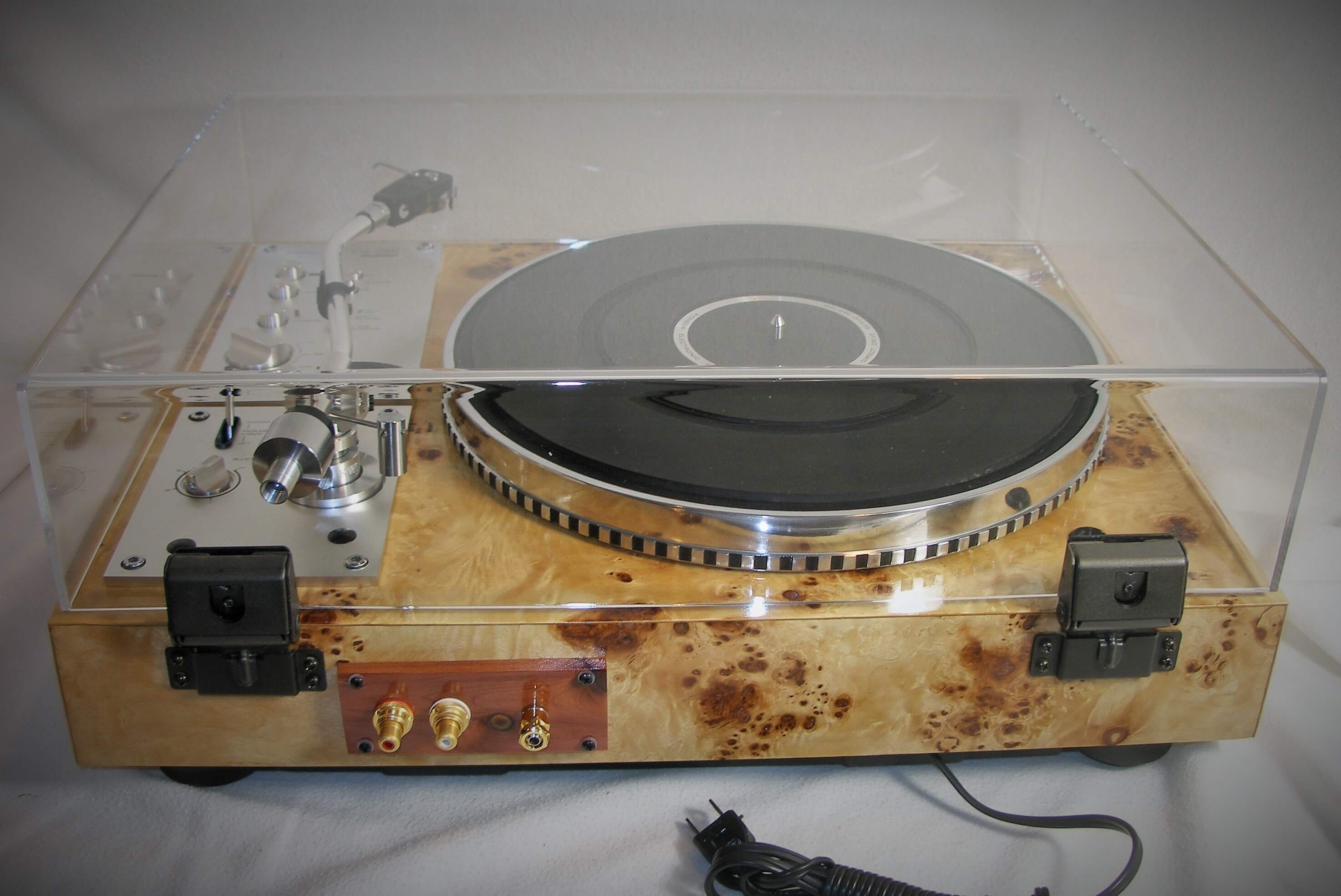 specialized-turntable-french-burl-3.jpg