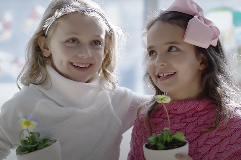 children gardening