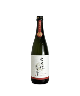 Miyakanbai  Junrei Junka Junmai Daiginjo, 720ml  alc 16%
