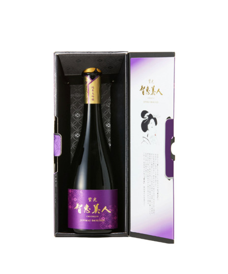 Chiebijin Shikou Junmai Daiginjo 720ml alc 15%