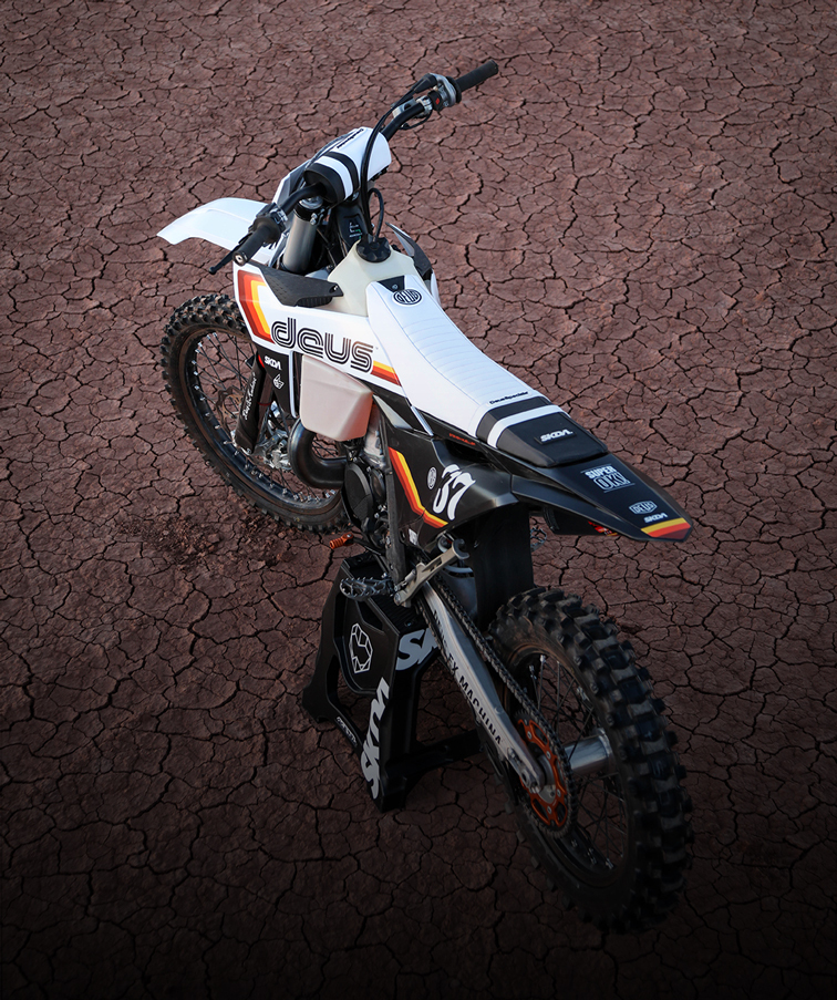 SKDA x Deus Ex Machina