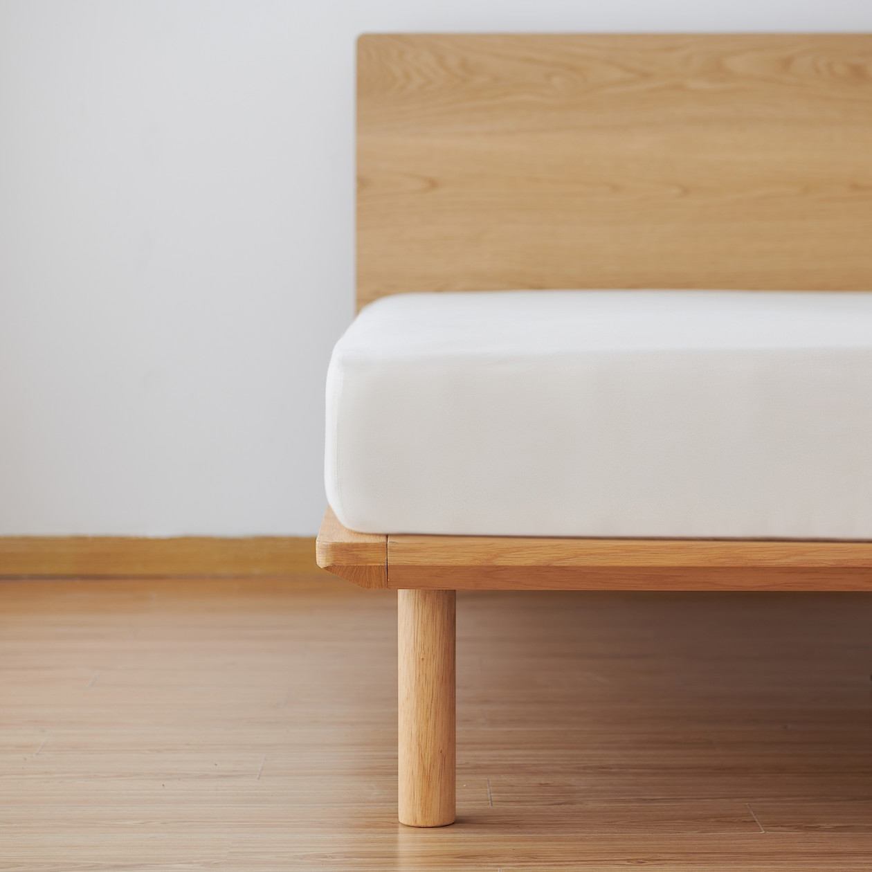 Wooden Legs Set for Oak Platform Bed ‐ 26 cm | MUJI