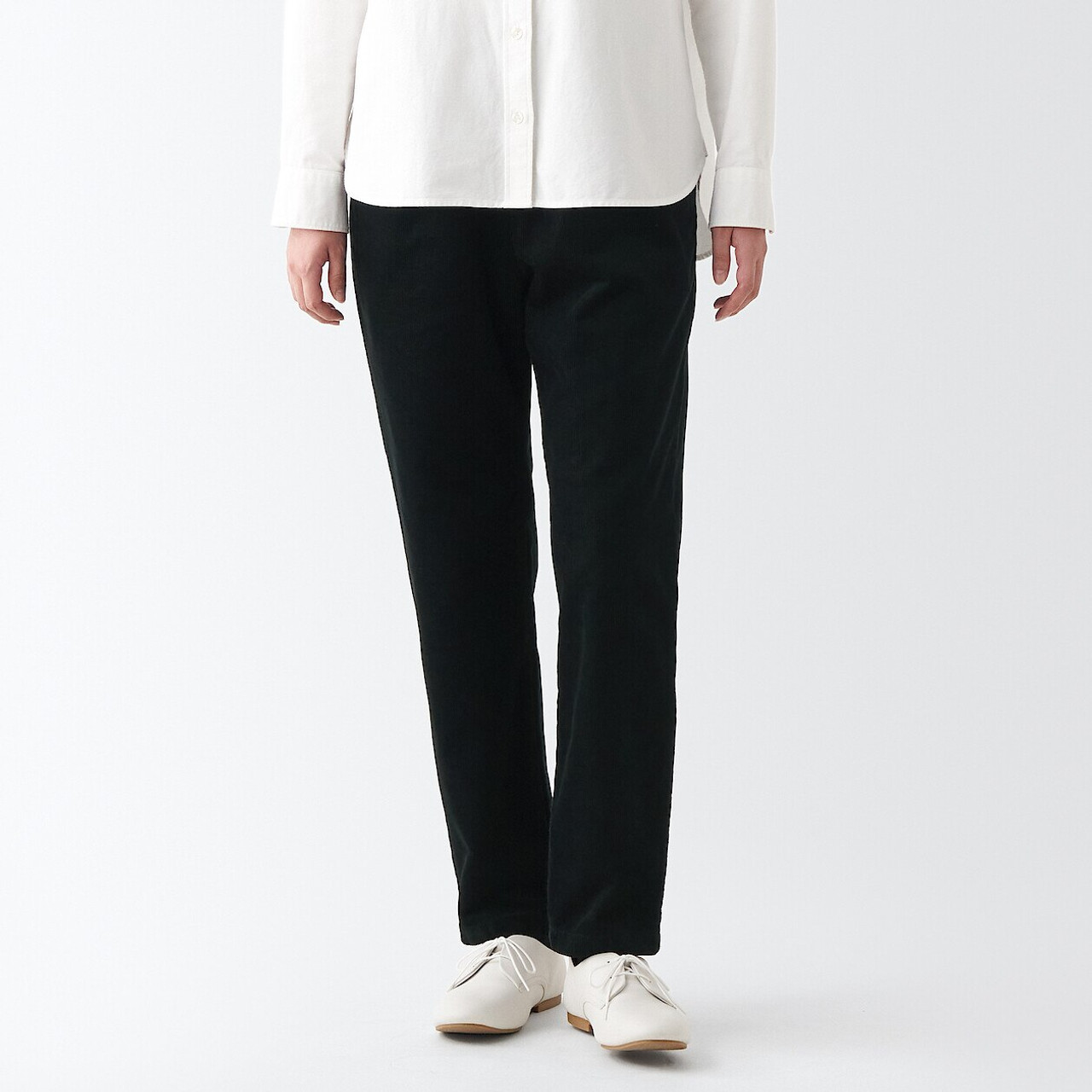 Buy Green Trousers & Pants for Women by MUJI Online | Ajio.com