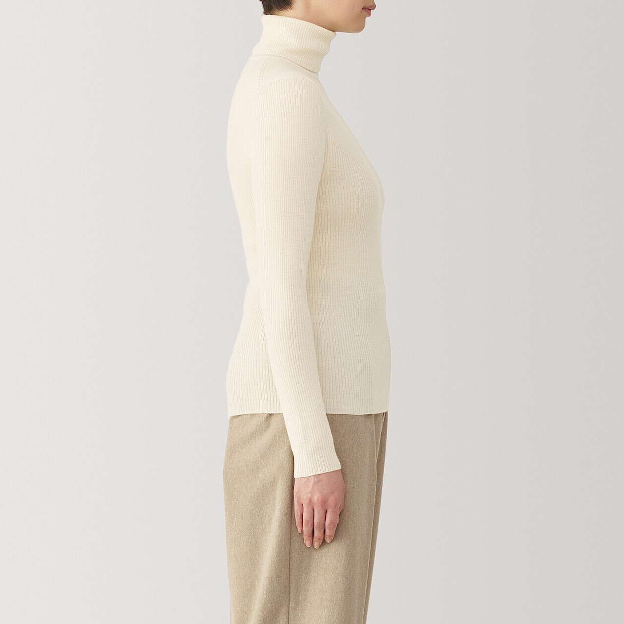 BRIEFING BOUCLE TURTLE NECK KNIT サイズM BRIEFING BOUCLE TURTLE NECK KNIT サイズM Bouclé knit mock