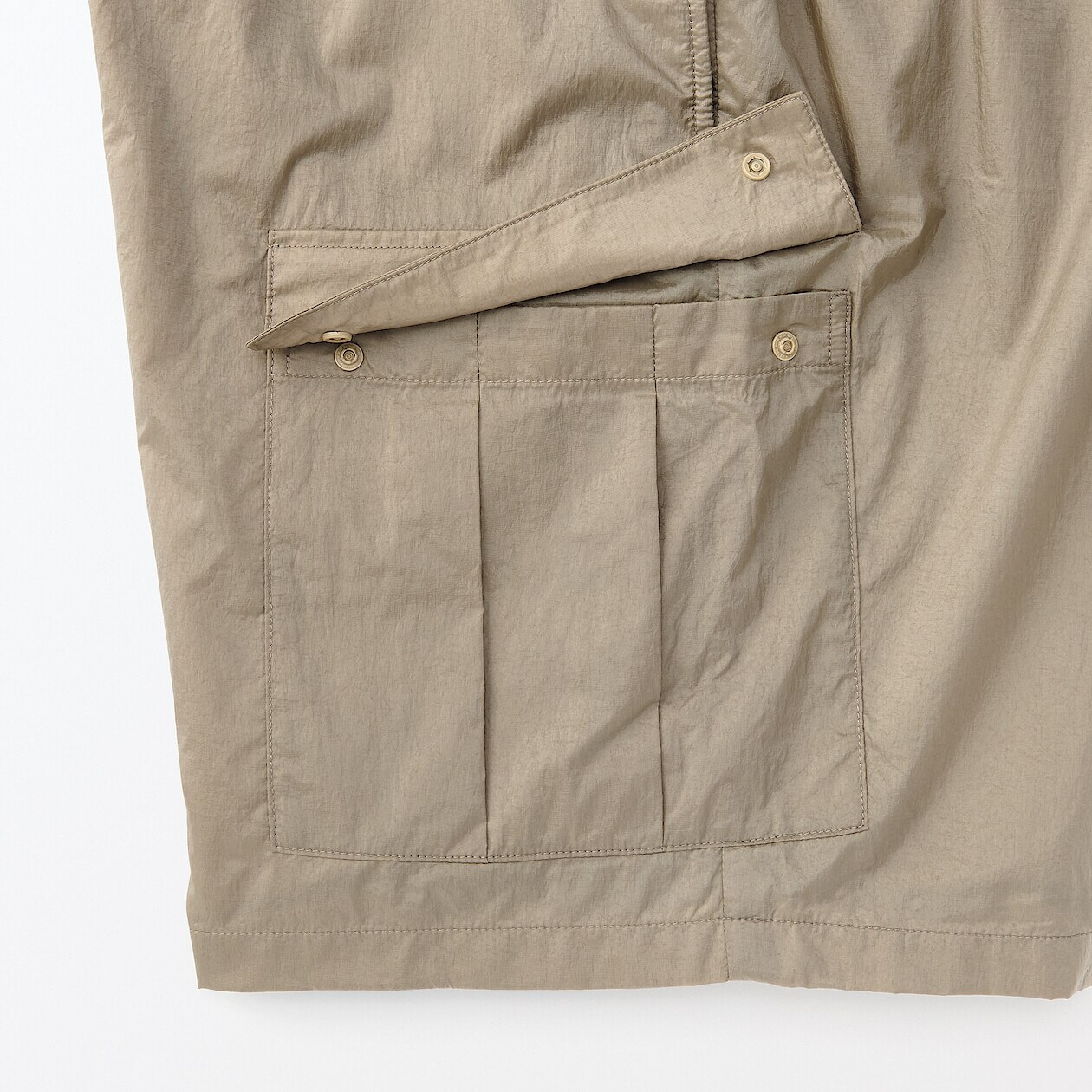Men's Water‐Repellent Nylon Cargo Shorts | MUJI