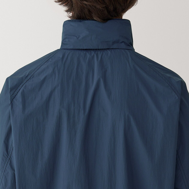 Men's Water‐Repellent Packable Windbreaker Jacket.