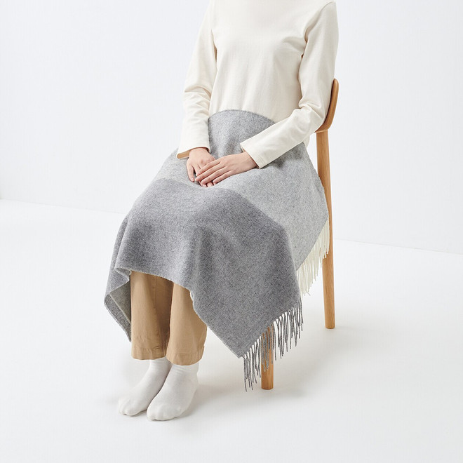 Grey Pattern