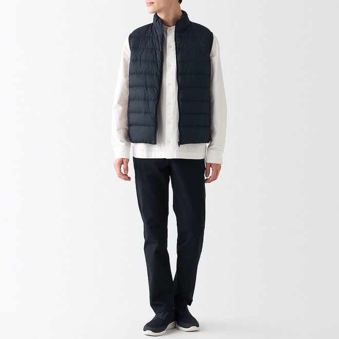 Men's Recycled Nylon Lightweight Pocketable Down Gilet.