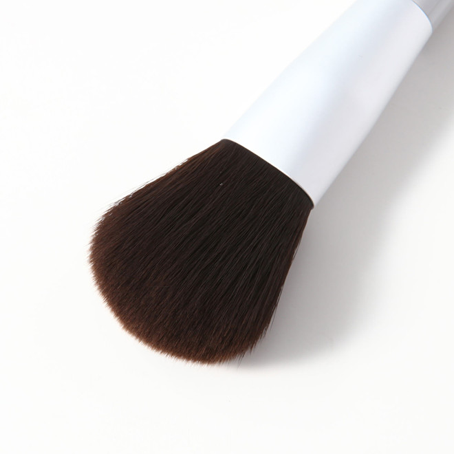 Cheek Brush