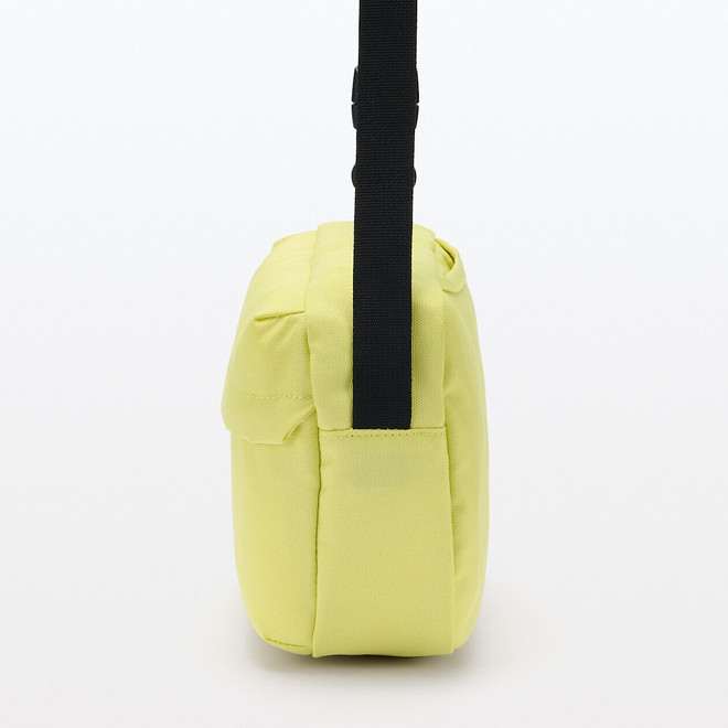 2‐Way Water Repellent Shoulder Bag