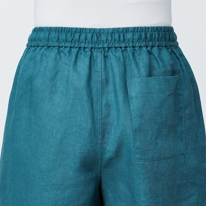 Women's Linen Shorts.
