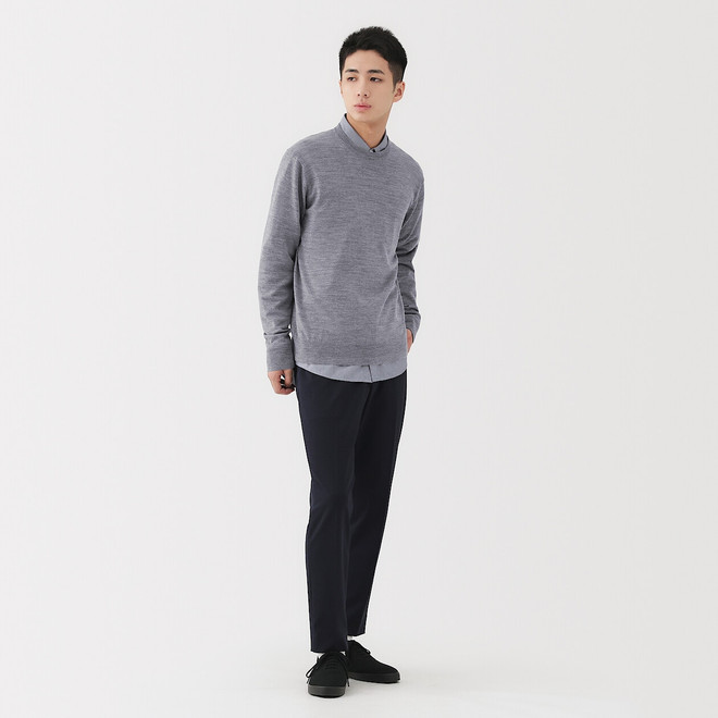 Men's Fine Knit Wool Crew Neck Jumper.