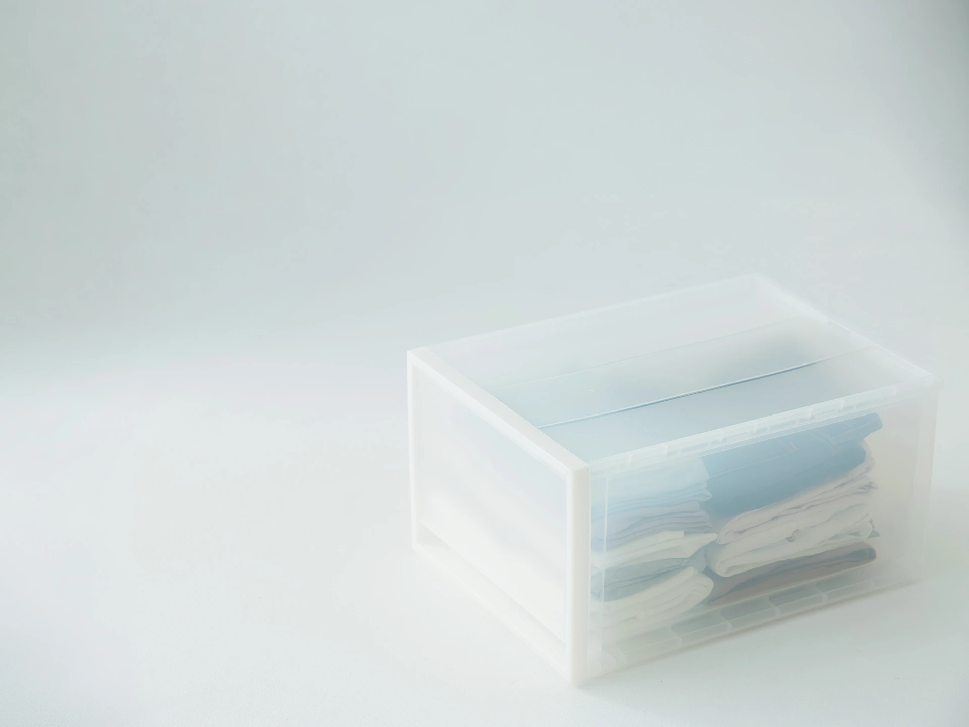 translucent polypropylene storage