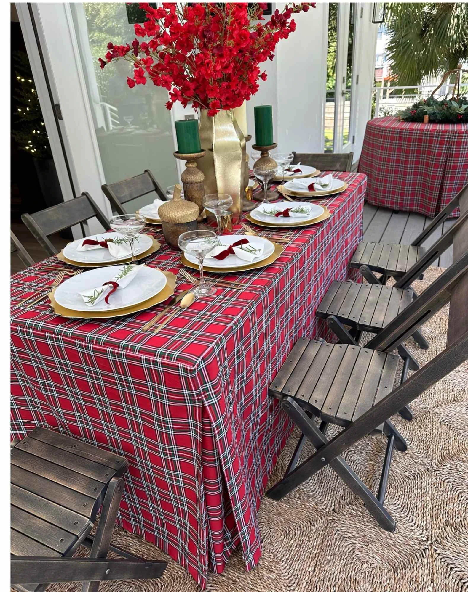 6-Foot Fitted Table Cover Holiday Plaid