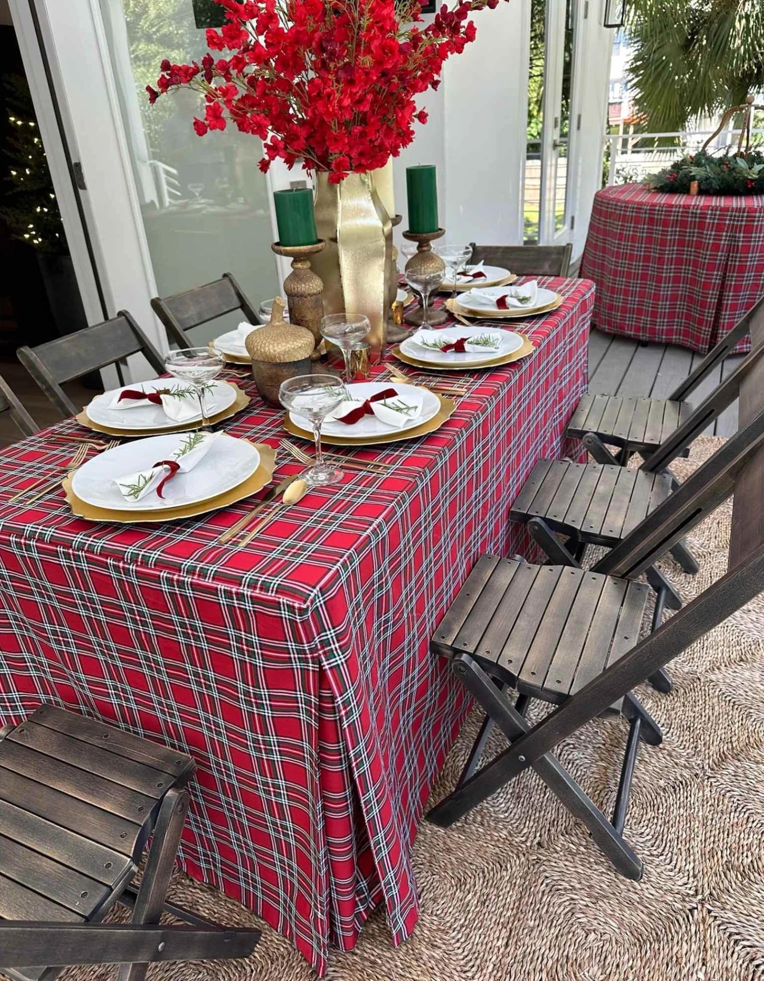 6-Foot Fitted Table Cover Holiday Plaid