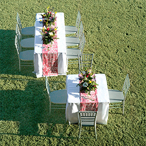 outdoor-wedding-fitted-table-cover.jpg