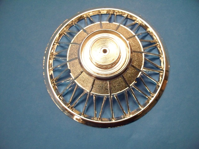 hubcap-mustang-wire.jpg hubcap-mustang-wire.jpg