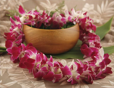 Fresh Hawaiian Orchid Lei D-45