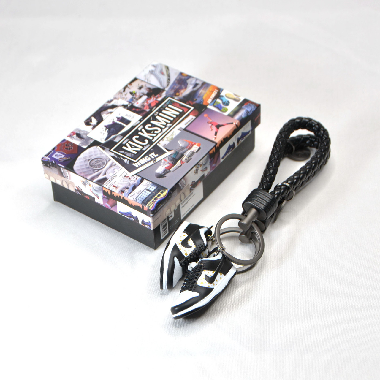 Kickz Store 3D Sneaker Keychain- Nike SB Dunk Low Heineken Pair