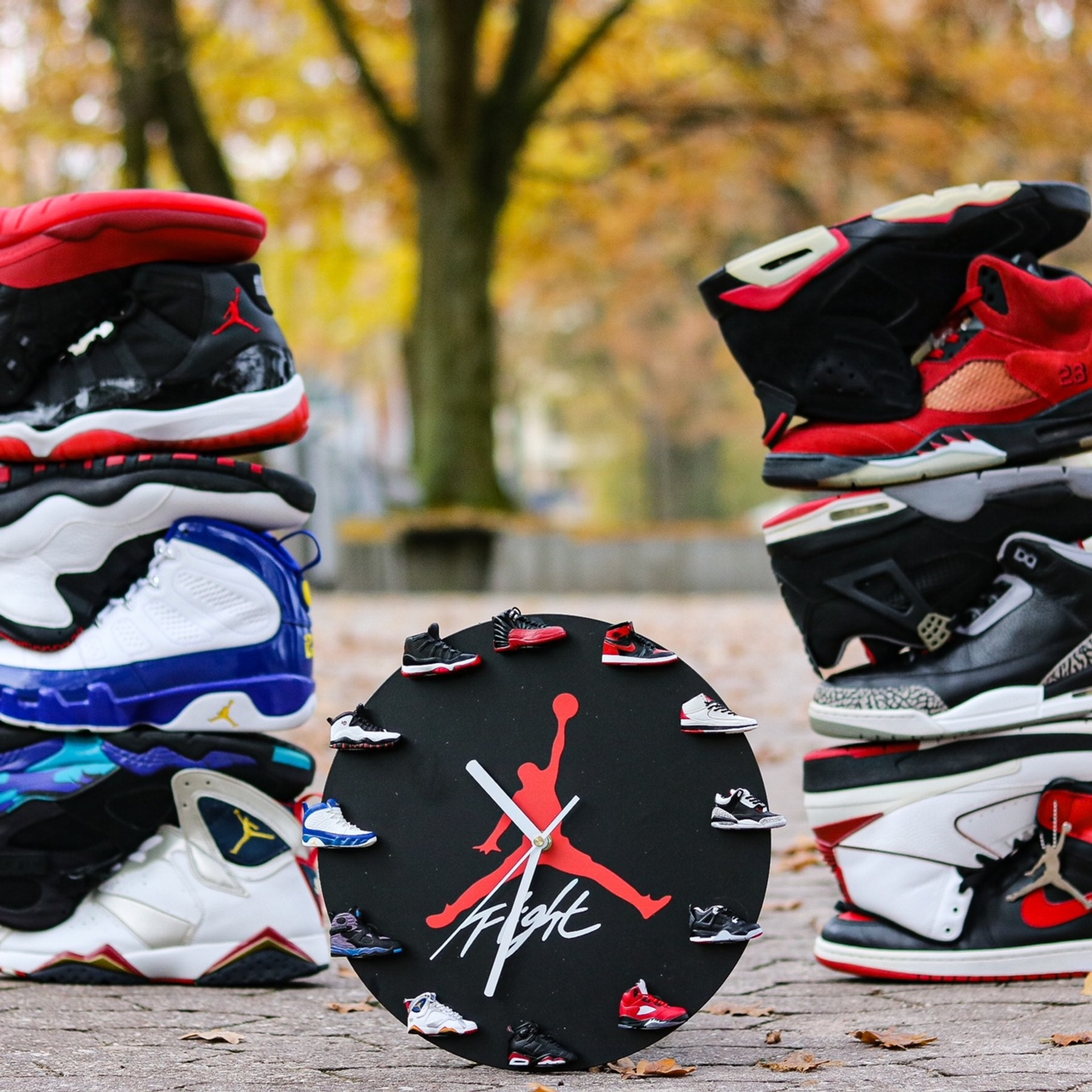 mini sneaker clock