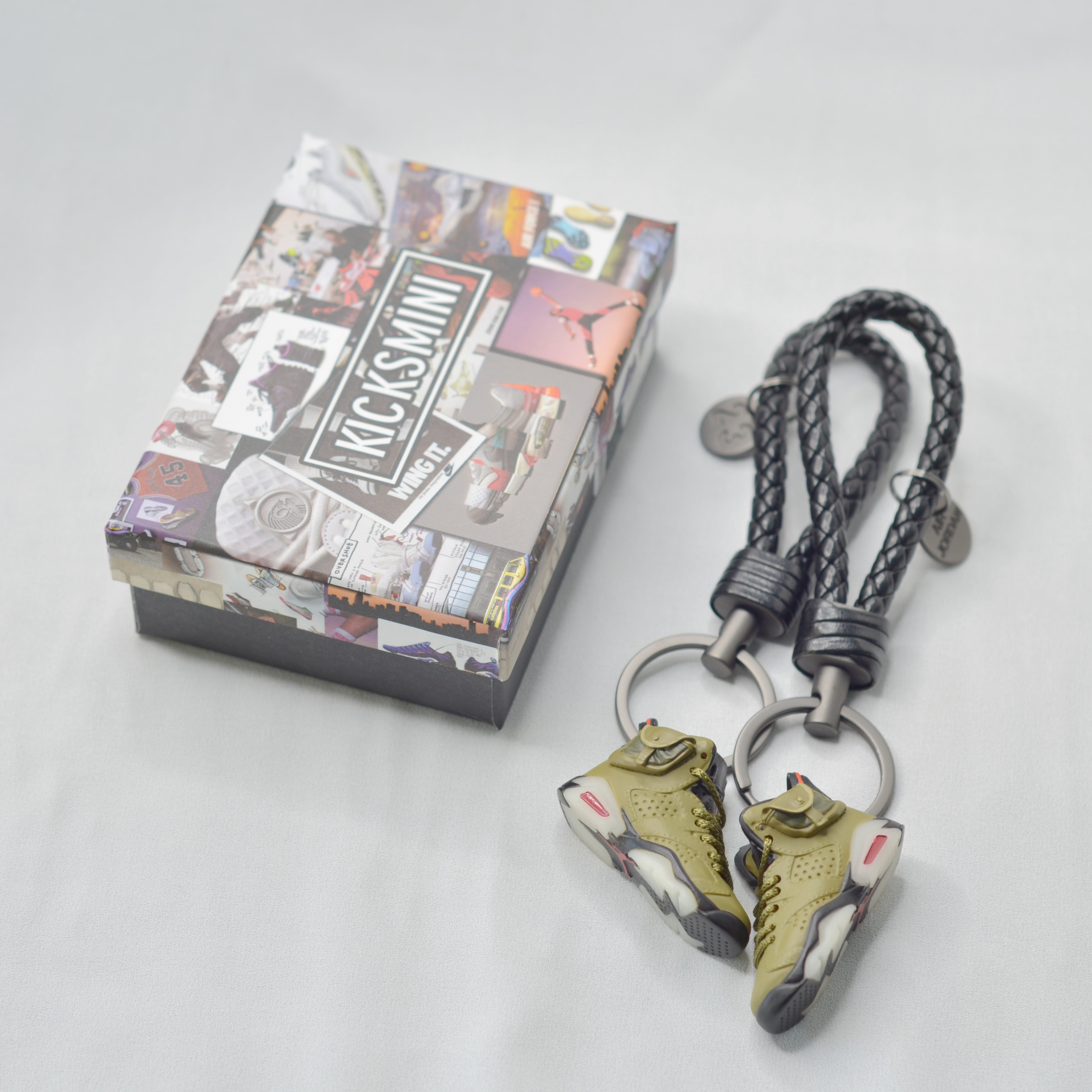 3d-sneaker-keychains