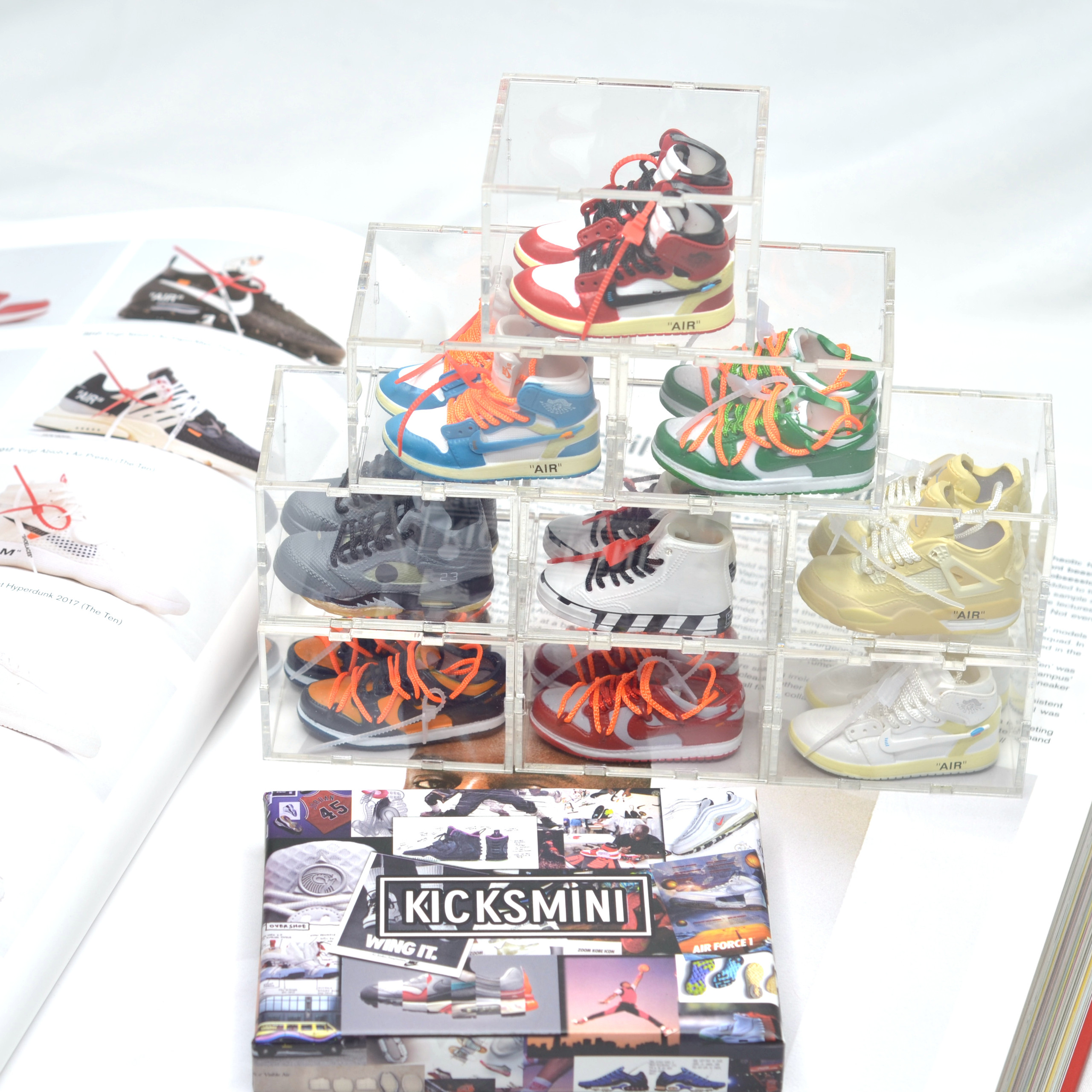 Sneaker Gifts | Mini Sneakers | United States | Kicksmini