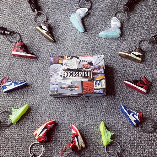 Mini sneaker keychain 3D HQ AJ1 x OW x LV inspired - EXCLUSIVE - Limit –  Mini Sneaker Shop