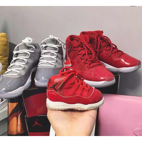 Cookiecase: Sneaker Gifts, Mini Sneakers