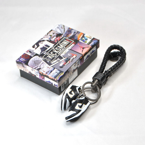 Demonteaza învățământ A afecta nike dunk keychain - smartstorecooking.com